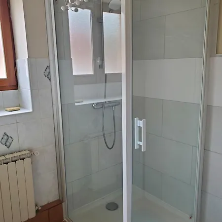 La Decouverte Apartment *
